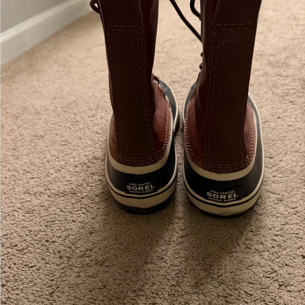 Sorrel 1964 lace up brown leather duck boots size 10